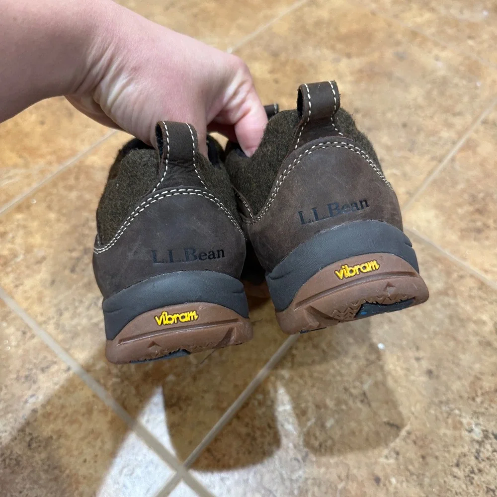 LL Bean Storm Chaser Tek 2.5 Slip On‎ Leather Duck Shoes Vibram Arctic Grip 7